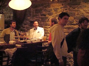 restaurants in lic creek & cave