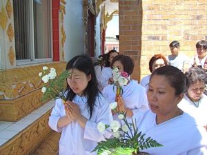 thai sri lanka bangladesh buddhist temple elmhurst queens