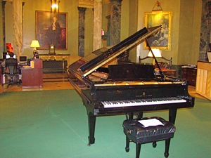 steinway mansion