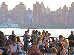 east river fireworks photos 2011