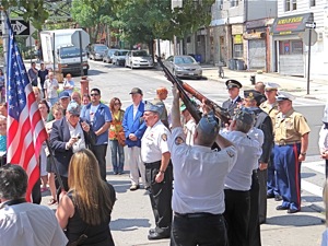 three gun salute to war veterans in woodside queens