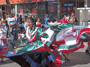 mexican dancers in jackson heights hispanic day parade photos 2012