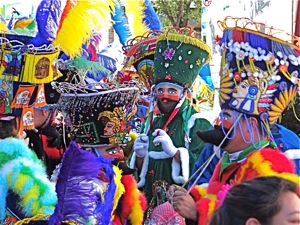 hispanic parade brinco de los chinelos jackson heights