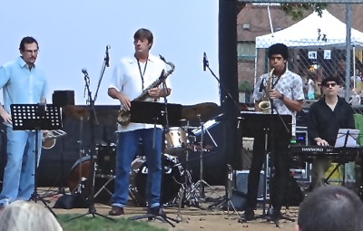 flicks n jazz in garden sunnyside