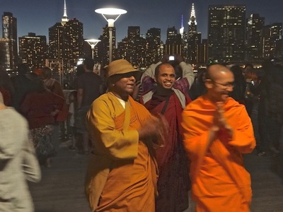 harbor labs kyaking peace lanterns lic