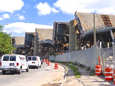 kociuszko bridge demolition queens brooklyn nyc